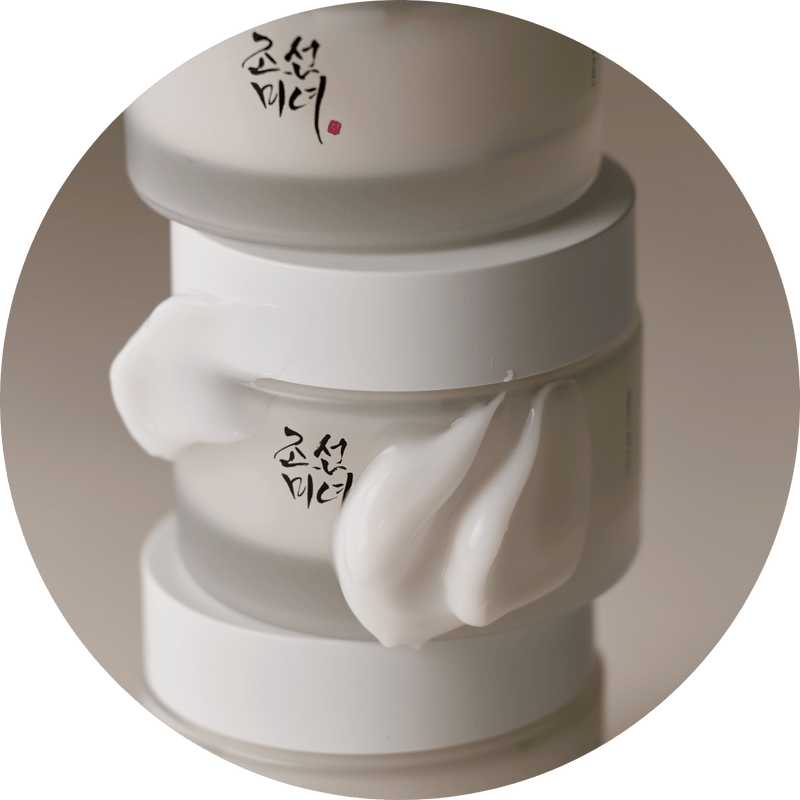 A close view of the cream texture
